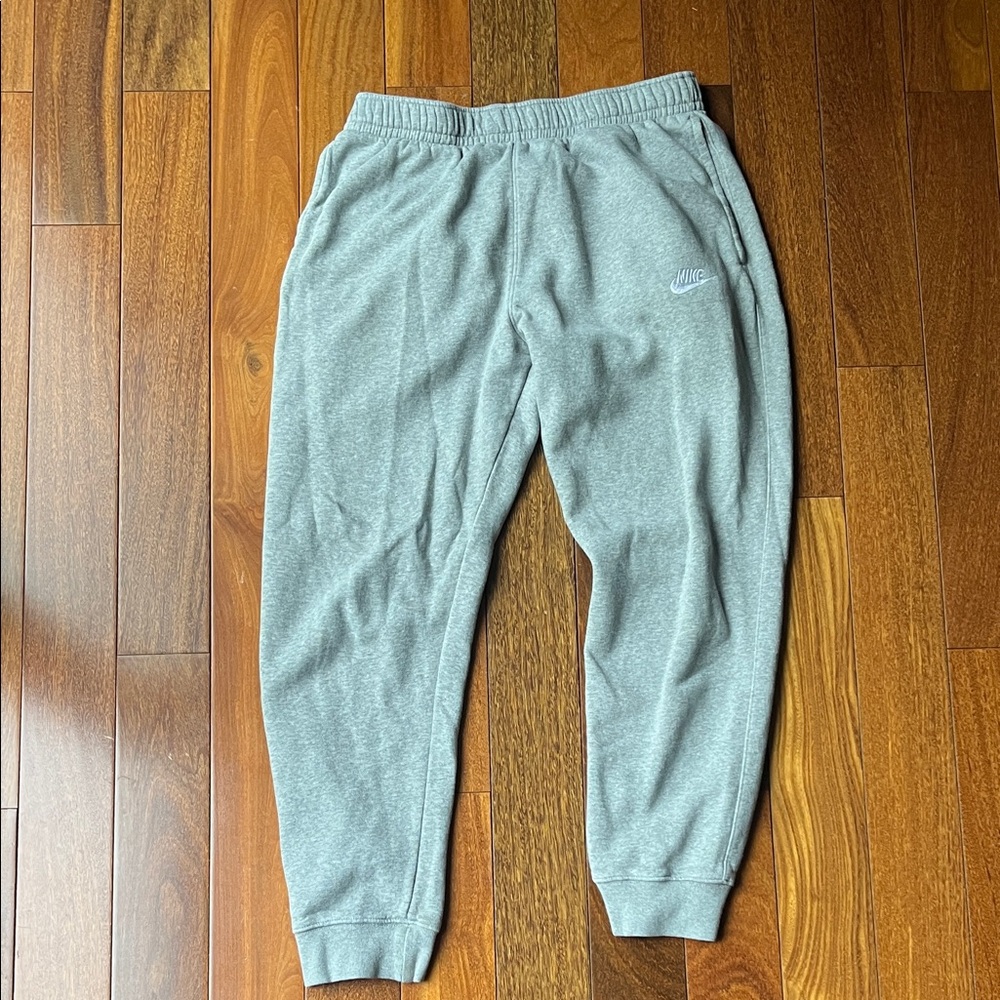 Nike Men Gray Sweatpants